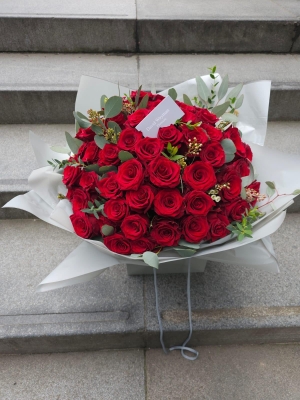 Classic Rose Bouquet